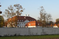 Schloss Meseberg mit Garten